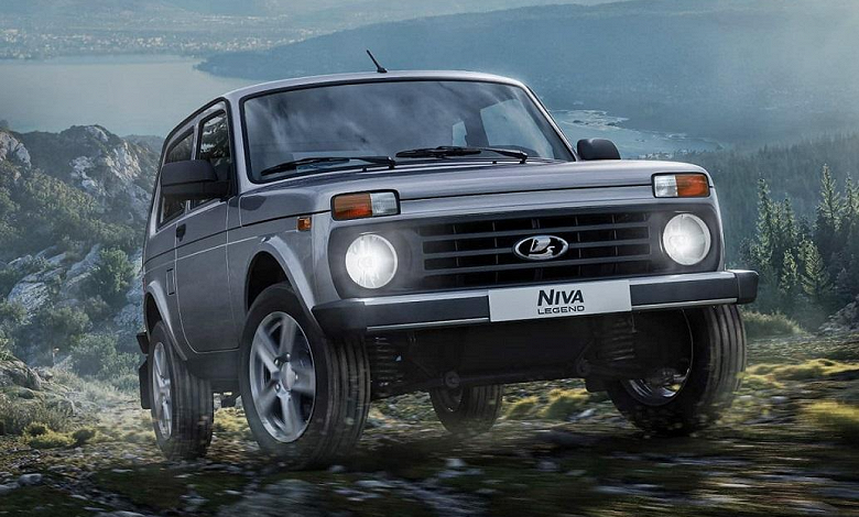 Фото - АвтоВАЗ рассказал, сколько всего продано упрощённых Lada Granta и Lada Niva Legend